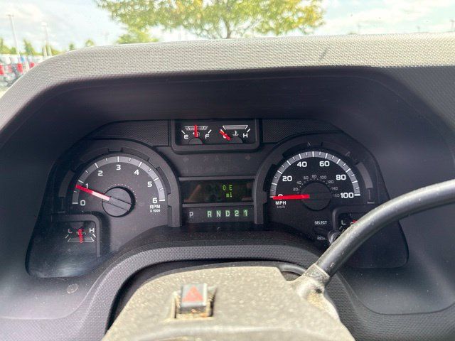 Used 2014 Ford E-350 and Econoline 350 XLT RWD image 14