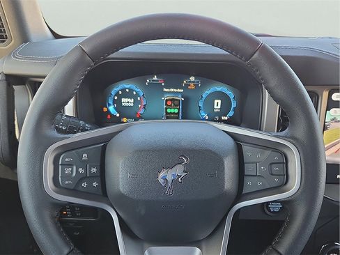 New 2025 Ford Bronco Outer Banks image 19