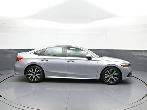 Used 2023 Honda Civic EX image 5