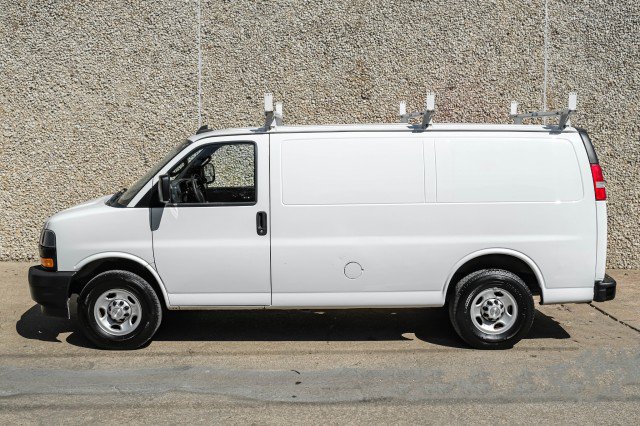 Used 2020 Chevrolet Express 3500 w/ Driver Convenience Package RWD image 10
