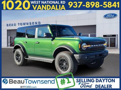 New 2025 Ford Bronco Outer Banks w/ Sasquatch Package