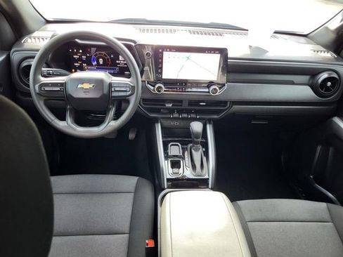Used 2025 Chevrolet Colorado W/T image 16