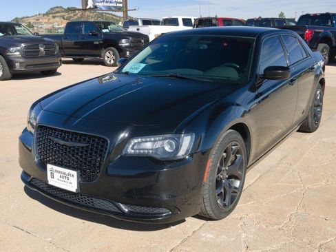 Used 2021 Chrysler 300 Touring w/ Sport Appearance Package RWD image 2