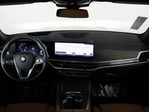 Used 2026 BMW X5 xDrive40i w/ Premium Package image 8