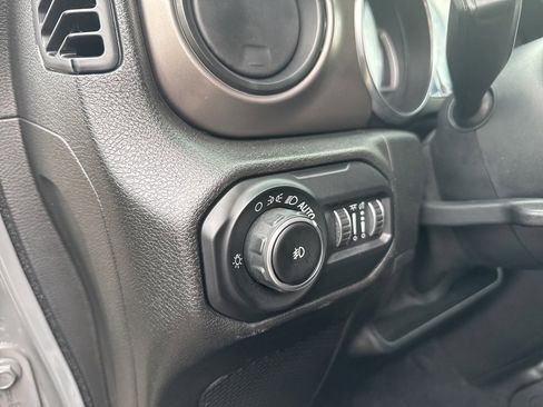 Used 2020 Jeep Wrangler Unlimited Sport image 10