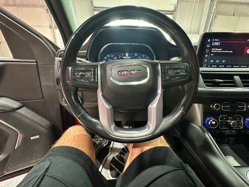 Used 2023 GMC Yukon XL SLT w/ SLT Premium Package AWD/4WD image 29