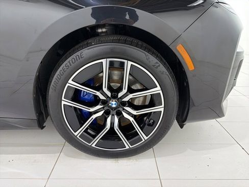 Used 2025 BMW 740i xDrive w/ Premium Package image 46