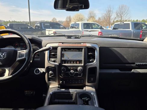 Used 2016 RAM 2500 Laramie w/ Convenience Group image 19