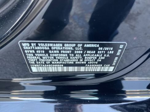 Used 2016 Volkswagen Passat 1.8T SE FWD image 30