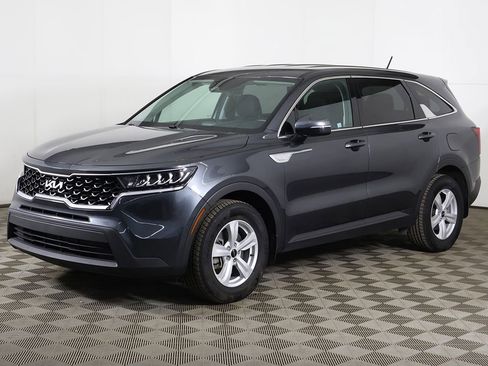 Used 2022 Kia Sorento LX FWD image 7