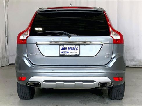 Used 2017 Volvo XC60 T6 Dynamic w/ Preferred Option Package AWD/4WD image 4