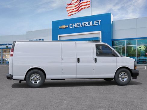 New 2026 Chevrolet Express 2500 Extended w/ Driver Convenience Package RWD image 5