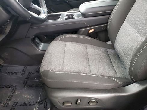 Used 2025 GMC Acadia Elevation image 13