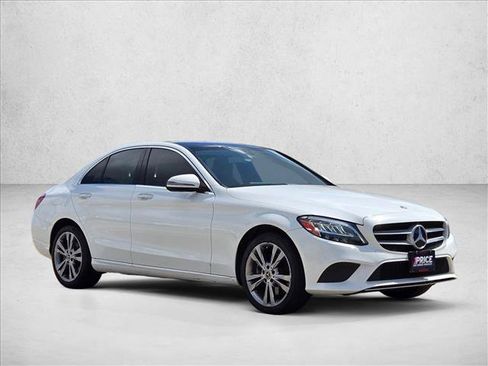 Used 2019 Mercedes-Benz C 300 4MATIC Sedan image 3