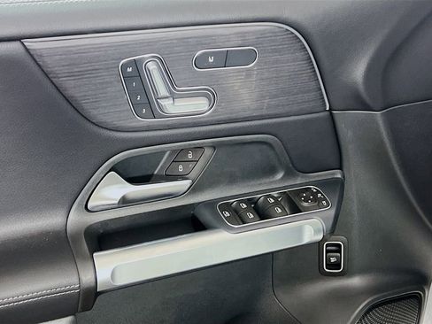 New 2026 Mercedes-Benz GLB 250 4MATIC image 21