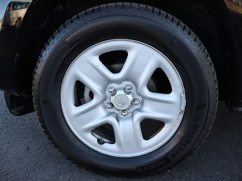 Used 2012 Toyota RAV4 FWD w/ Value Pkg image 40