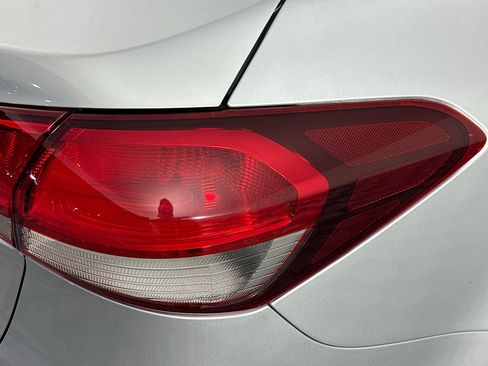 Used 2017 Kia Forte LX image 31