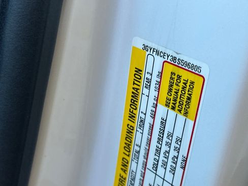 Used 2011 Cadillac SRX Premium image 31