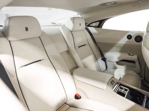 Used 2014 Rolls-Royce Wraith RWD image 27