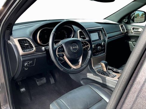 Used 2017 Jeep Grand Cherokee Limited image 12