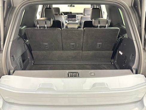 Used 2025 Ford Expedition Tremor AWD/4WD image 23