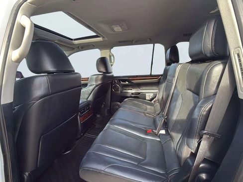 Used 2016 Lexus LX 570 4WD image 19