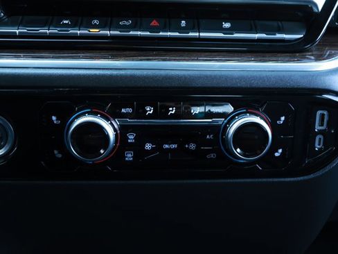 Used 2024 GMC Sierra 1500 Elevation image 20