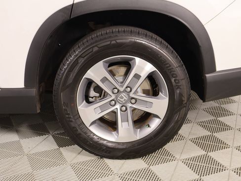 Used 2025 Honda Pilot EX-L image 19
