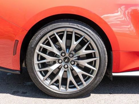 Used 2025 Ford Mustang GT Premium RWD image 14