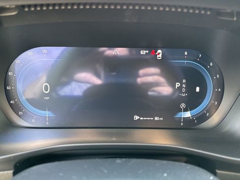 New 2025 Volvo XC40 B5 Core w/ Protection Package Premier image 19