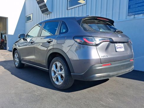 Used 2023 Honda HR-V LX image 3