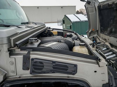 Used 2003 HUMMER H2 w/ Preferred Equipment Group AWD/4WD image 22