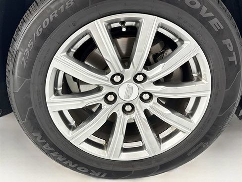 Used 2019 Cadillac XT4 Premium Luxury FWD image 31