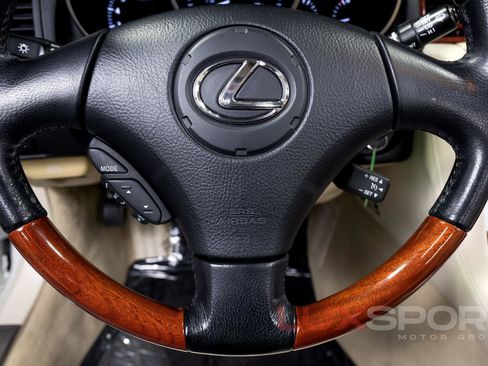 Used 2010 Lexus SC 430 Convertible image 37