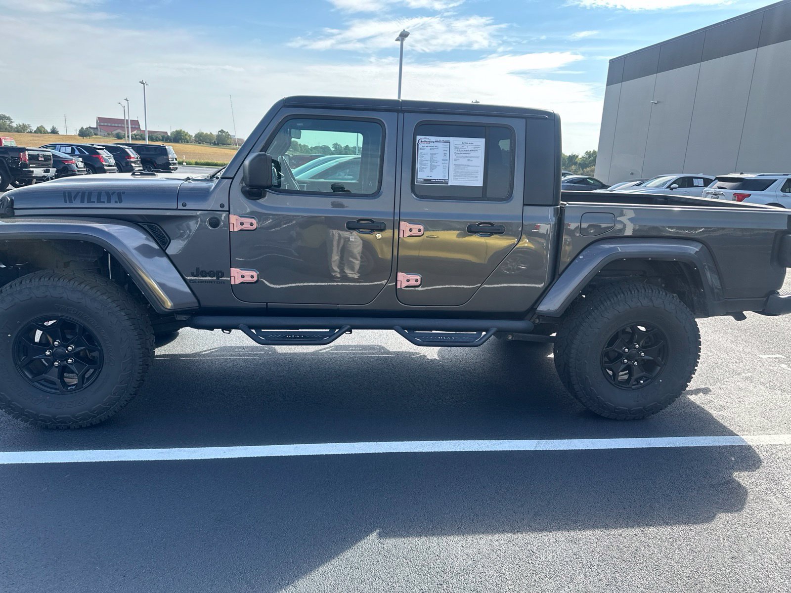 Used 2021 Jeep Gladiator Sport AWD/4WD image 1
