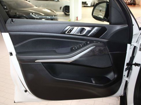 Certified 2023 BMW X5 sDrive40i w/ Premium Package image 11