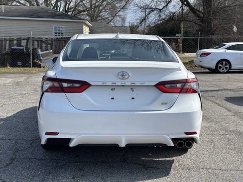 Used 2024 Toyota Camry SE image 8
