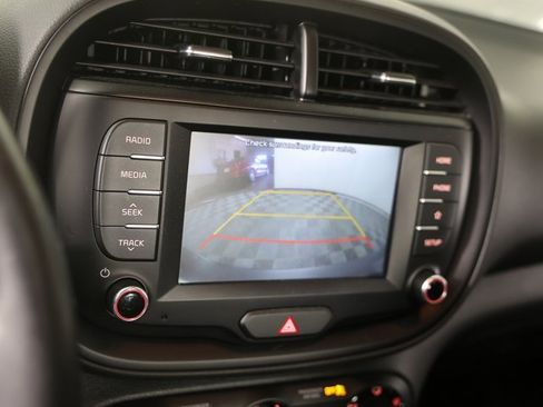 Used 2021 Kia Soul X-Line image 11
