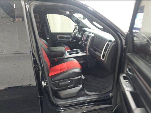 Used 2024 RAM 1500 Warlock AWD/4WD image 7