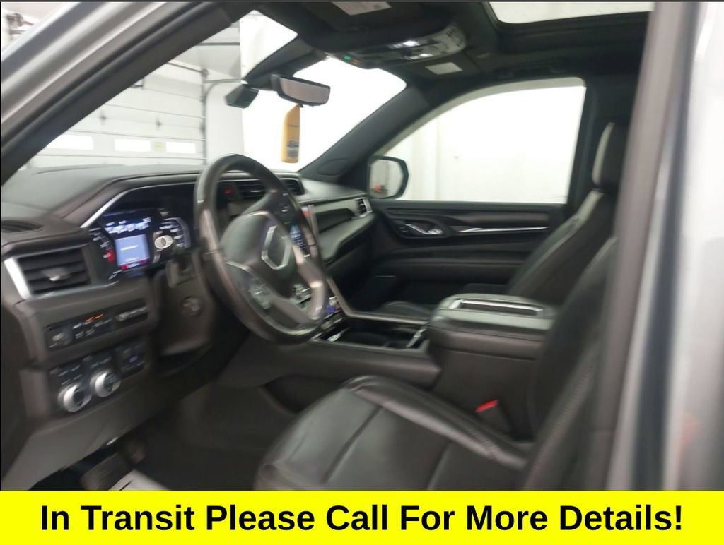 Used 2021 GMC Yukon Denali w/ Denali Premium Package AWD/4WD image 3