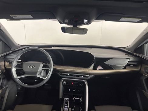 Used 2025 Audi Q5 Premium Plus w/ Premium Plus image 18