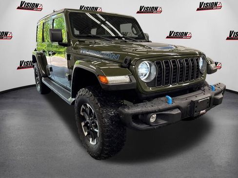 Used 2024 Jeep Wrangler Unlimited Rubicon 4xe AWD/4WD image 3