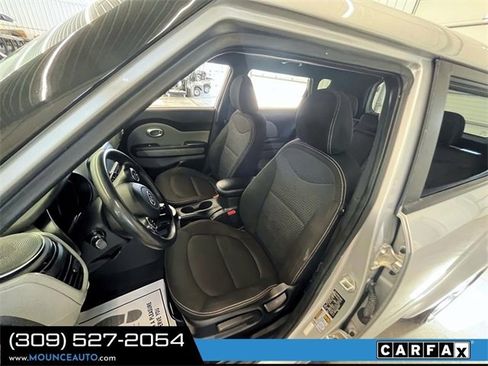 Used 2018 Kia Soul image 18