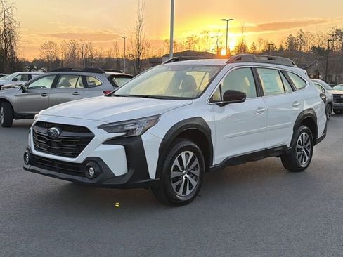 Certified 2025 Subaru Outback AWD/4WD image 12