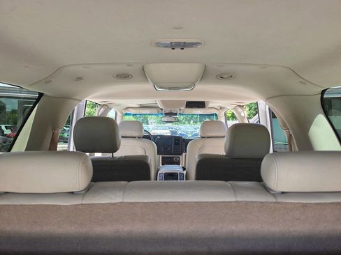 Used 2004 Cadillac Escalade ESV Platinum AWD/4WD image 23