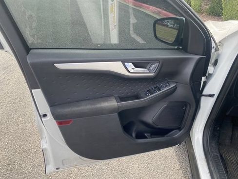 Used 2020 Ford Escape SE AWD/4WD image 5
