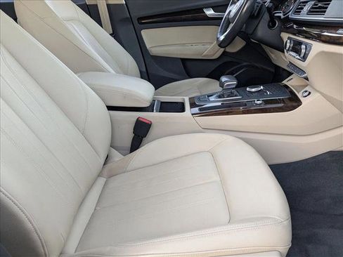 Used 2020 Audi Q5 2.0T Premium w/ Convenience Package image 19