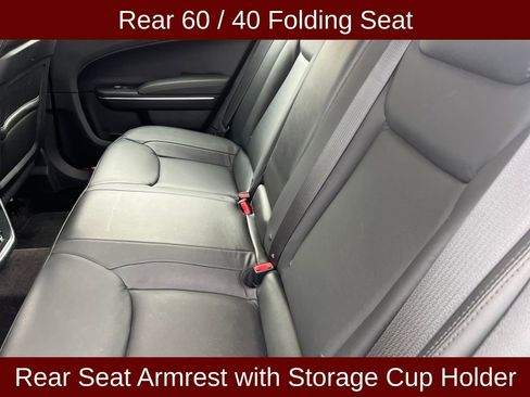 Used 2016 Chrysler 300 Limited w/ Driver Convenience Group image 21