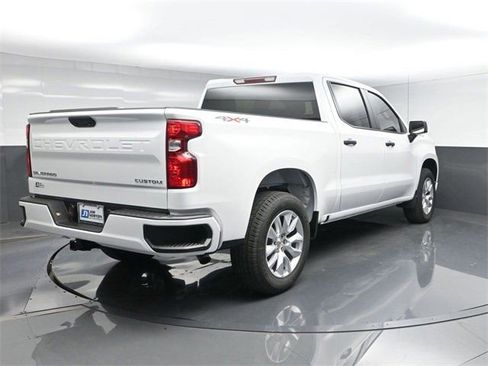 New 2025 Chevrolet Silverado 1500 Custom image 7