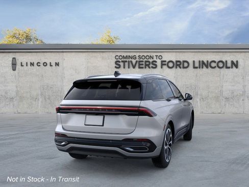 New 2026 Lincoln Nautilus Reserve image 8